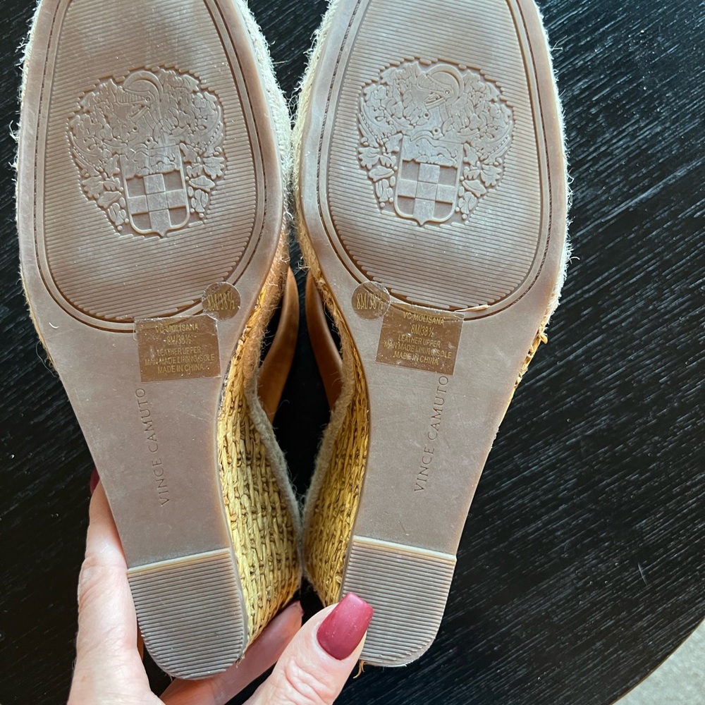 Vince Camuto wedge slide. Carmel color. Size 8. - Picture 6 of 6